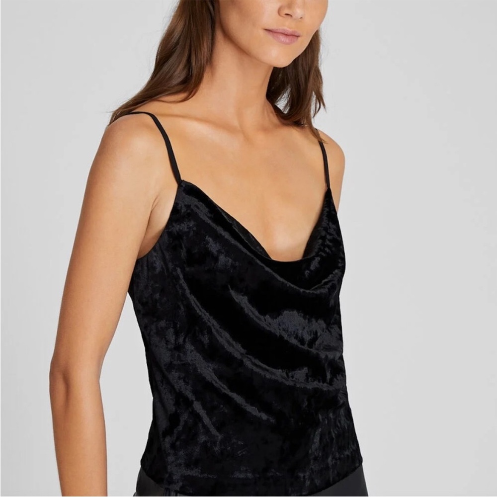 Club Monaco Crushed Velvet Cowl Neck Chemise Tank
Top Women’s Size XS Black